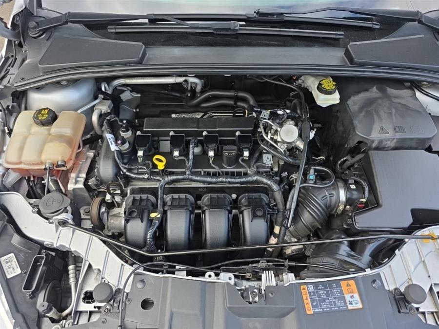 Used 2018 Ford Focus SE image 30