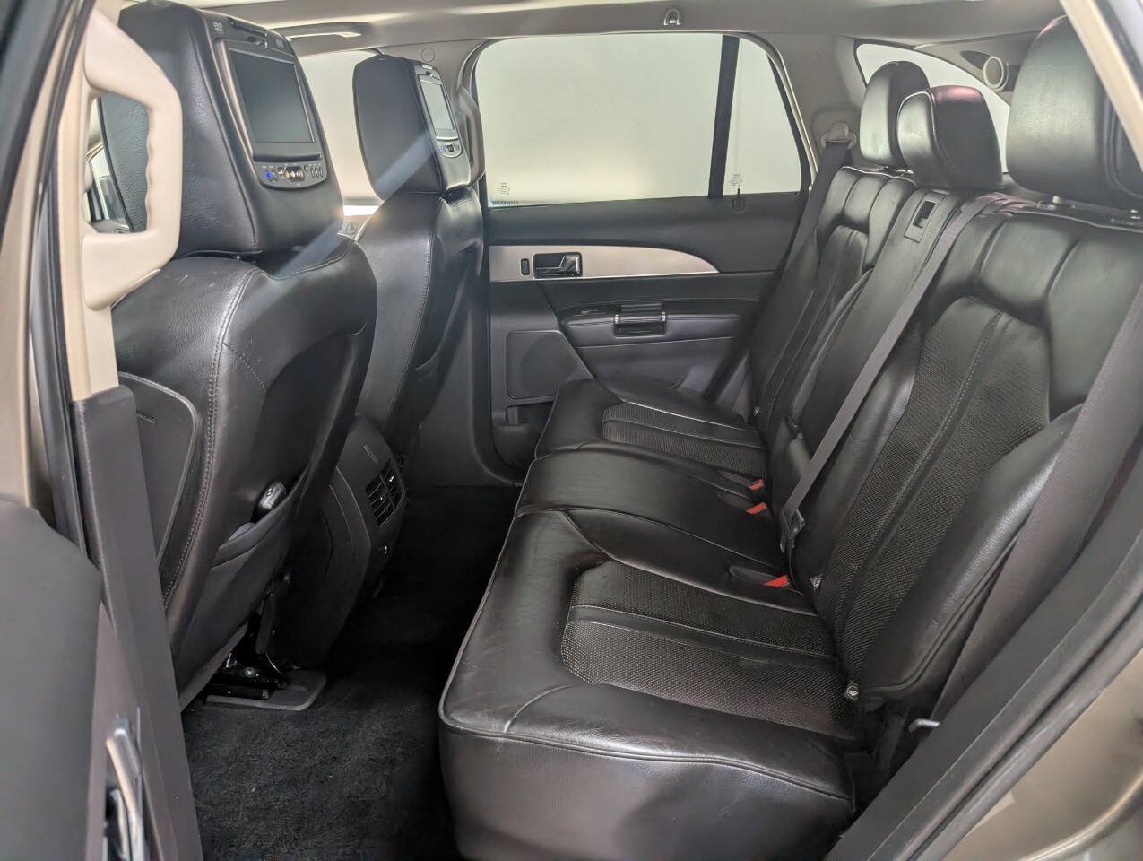 Used 2012 Lincoln MKX AWD image 14