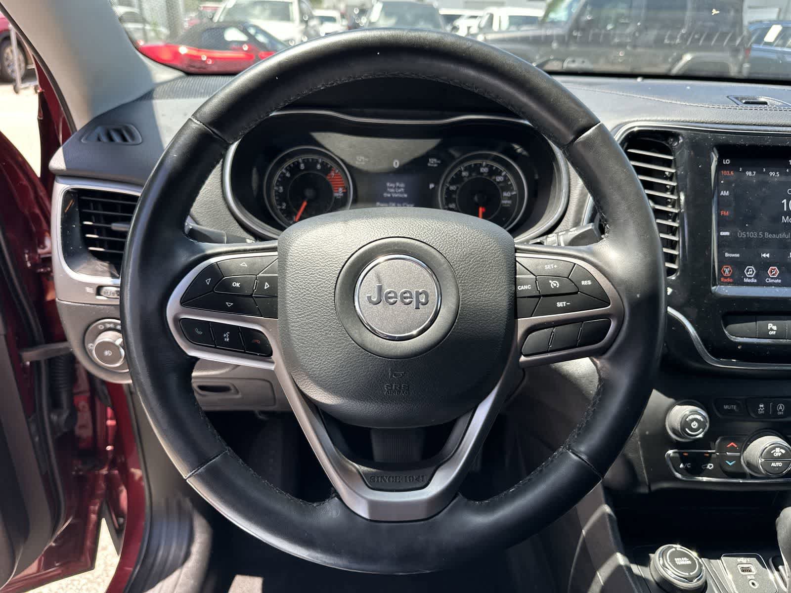 Used 2020 Jeep Cherokee Limited AWD/4WD image 16