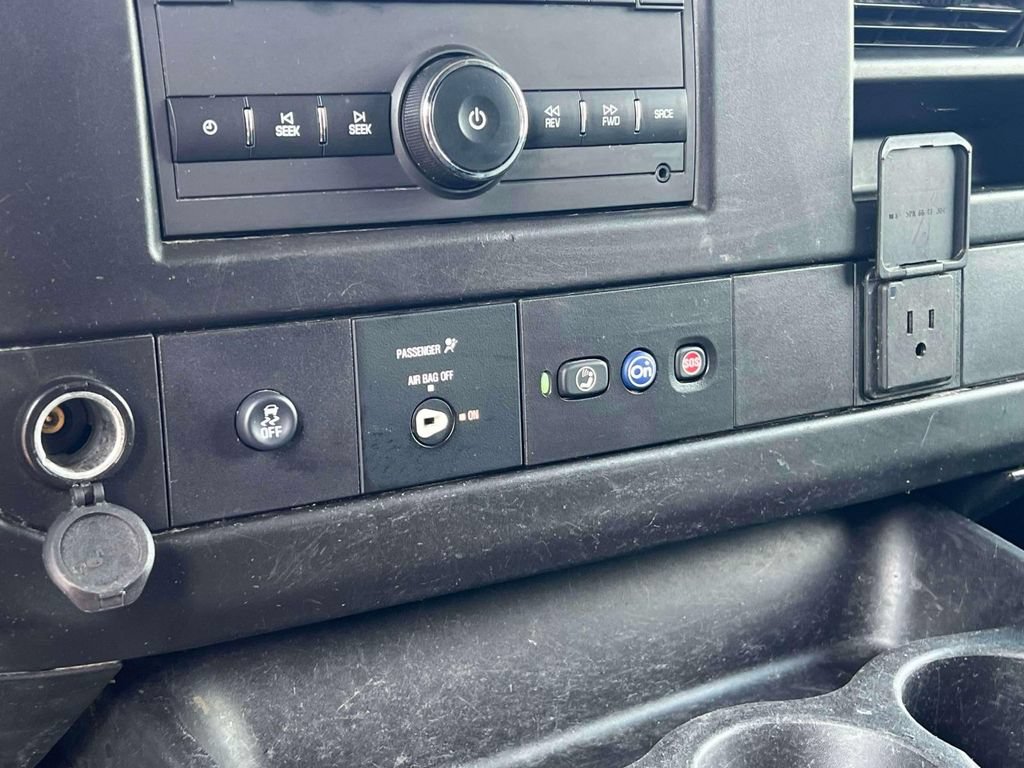 Used 2022 Chevrolet Express 2500 w/ Driver Convenience Package RWD image 29