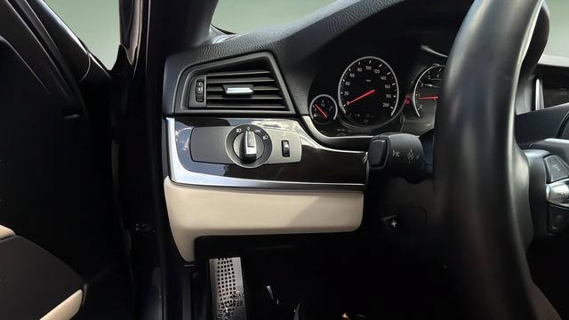 Used 2016 BMW M5 RWD image 22