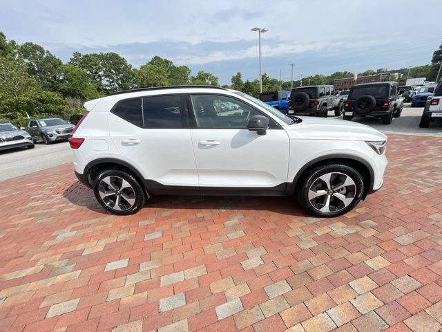 Used 2026 Volvo XC40 B5 Plus AWD/4WD image 36