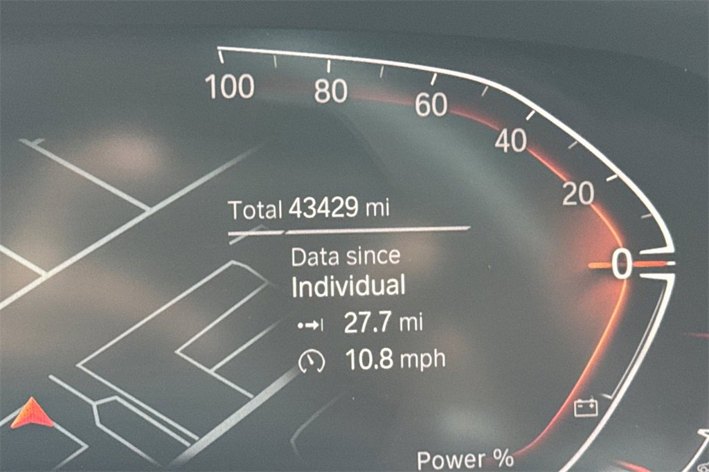 Used 2022 BMW X7 xDrive40i w/ M Sport Package image 25