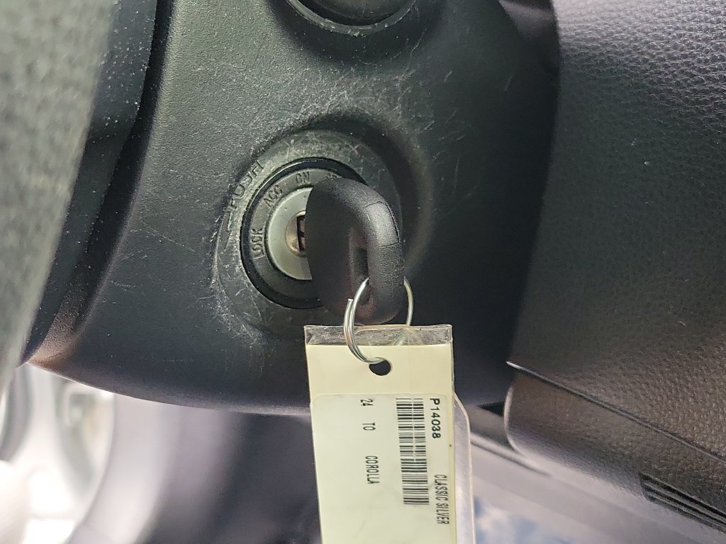 Used 2024 Toyota Corolla LE FWD image 29