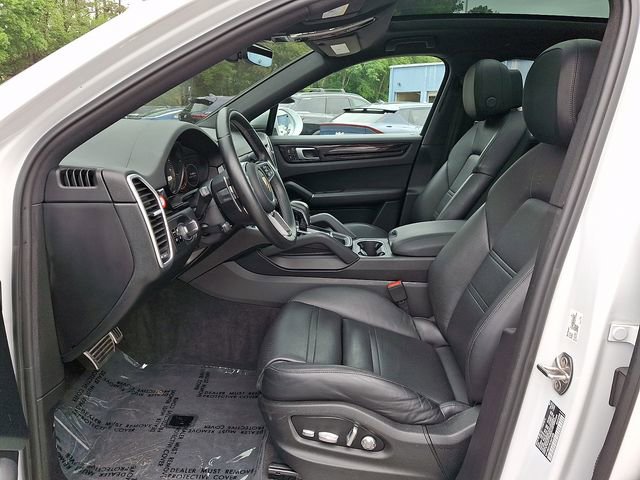 Used 2020 Porsche Cayenne S AWD/4WD image 16