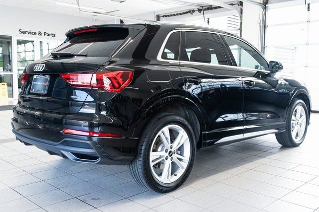 Used 2023 Audi Q3 2.0T Premium Plus w/ Premium Plus Package AWD/4WD image 6