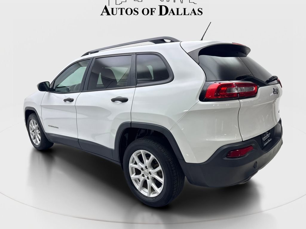 Used 2017 Jeep Cherokee Sport image 9