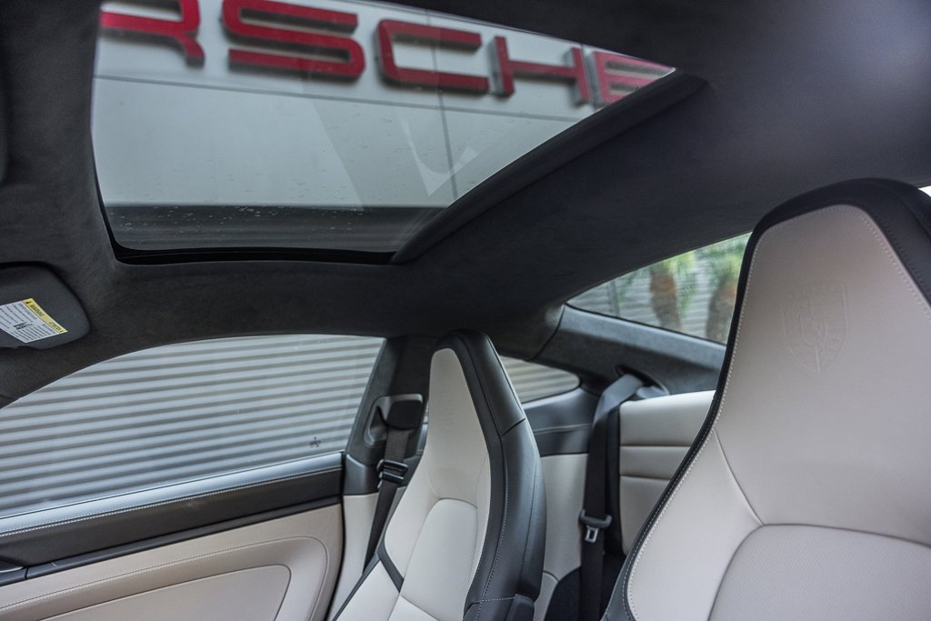 Certified 2025 Porsche 911 Carrera GTS image 16