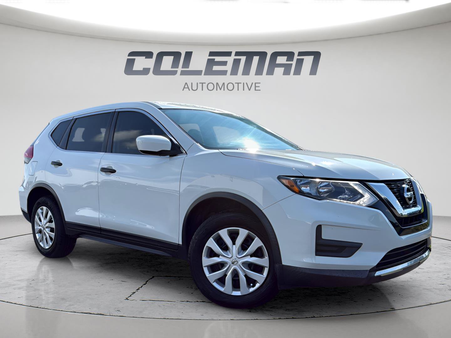 Used 2017 Nissan Rogue S AWD/4WD image 12