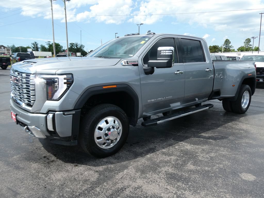 Certified 2025 GMC Sierra 3500 Denali w/ Denali Reserve Package AWD/4WD image 9