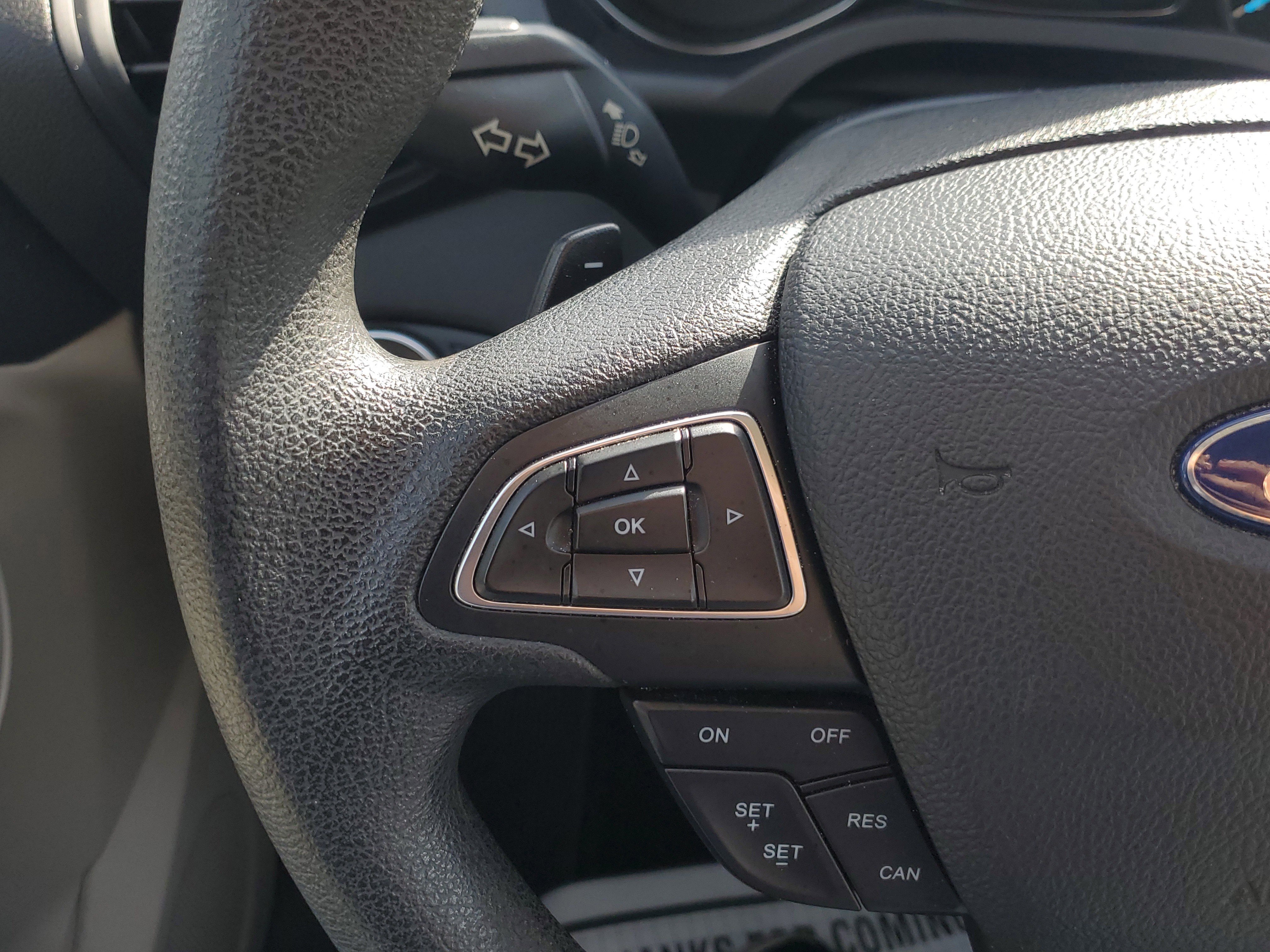 Used 2017 Ford Escape SE image 26