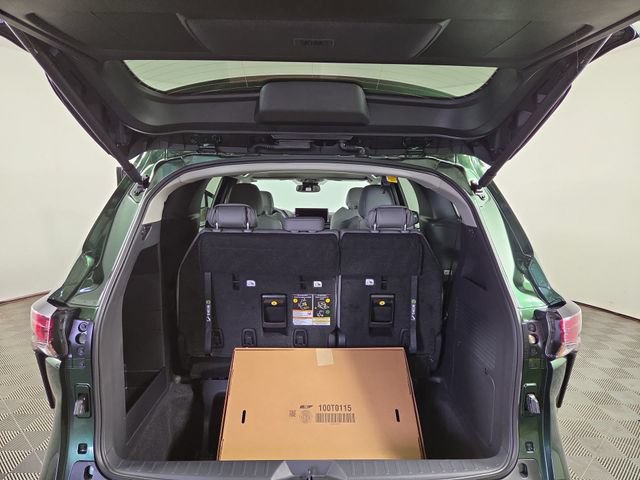 New 2026 Toyota Sienna XLE FWD image 34