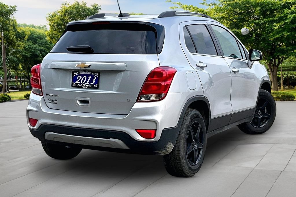 Used 2018 Chevrolet Trax LT w/ LT Convenience Package AWD/4WD image 12