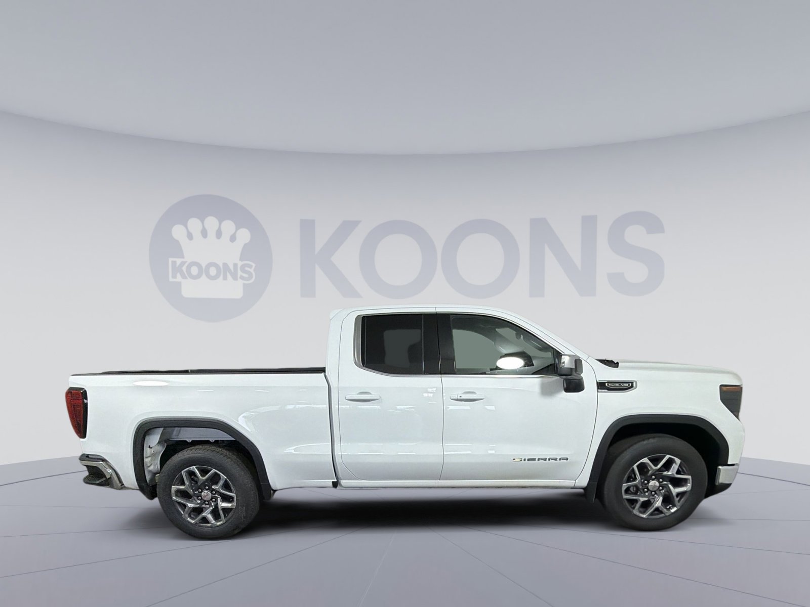 New 2026 GMC Sierra 1500 SLE image 8