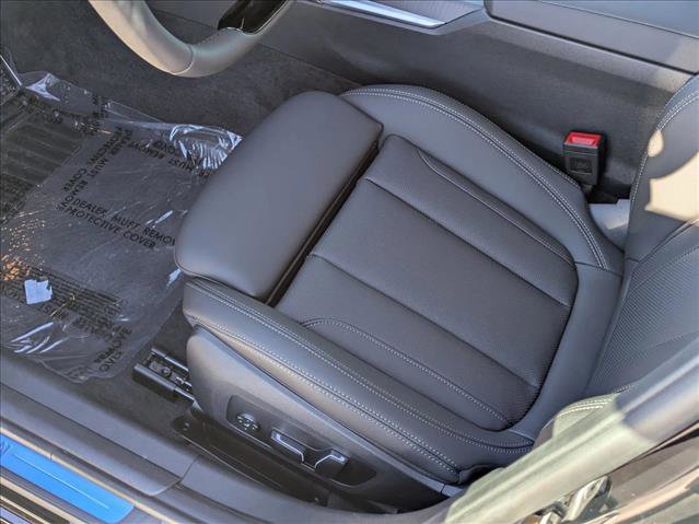 Used 2026 BMW 330i Sedan w/ Convenience Package image 4