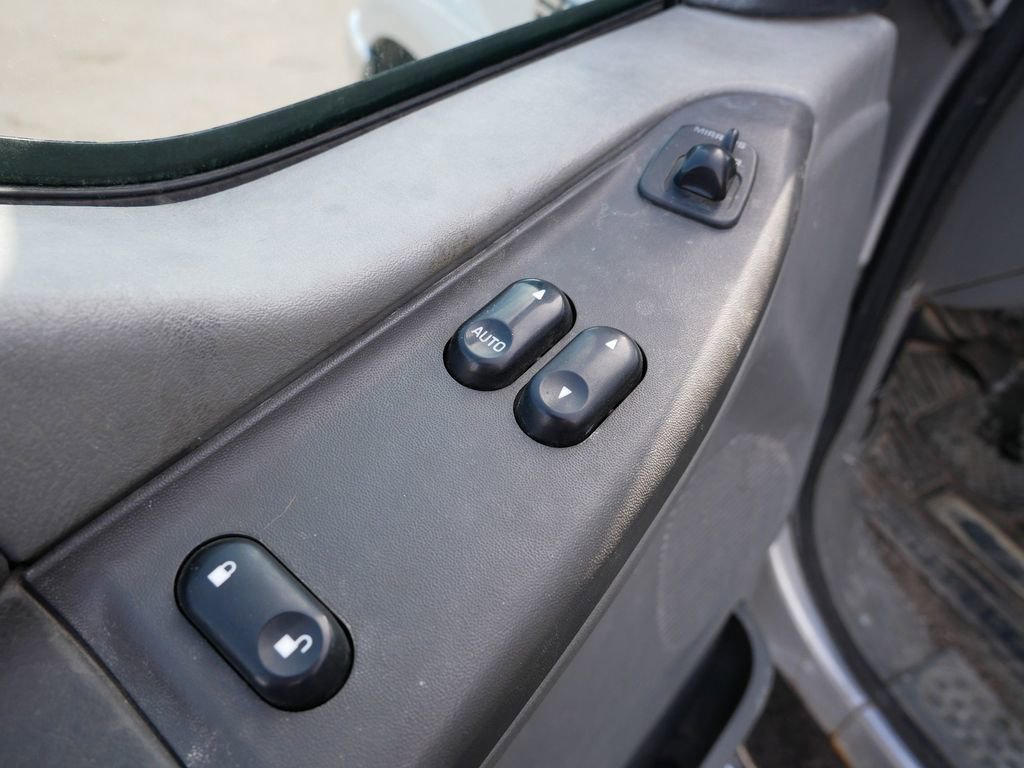 Used 2004 Ford F250 XLT image 15