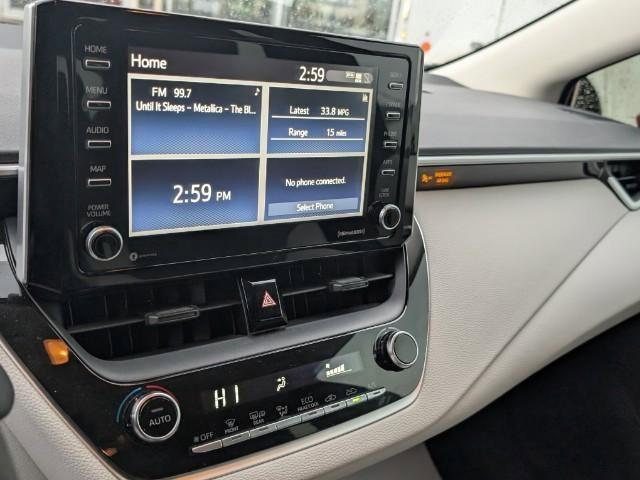 Used 2021 Toyota Corolla LE image 21