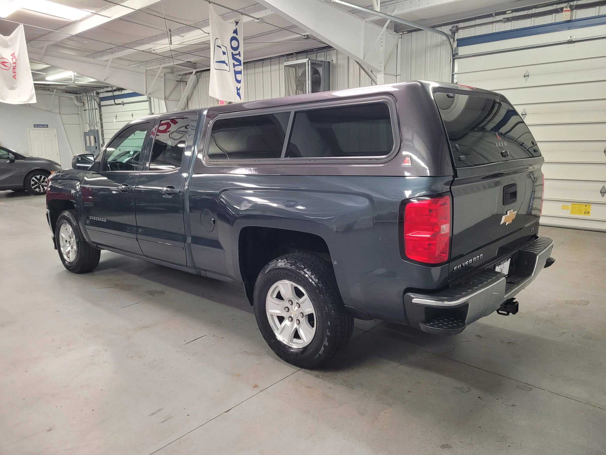 Used 2018 Chevrolet Silverado 1500 LT image 4