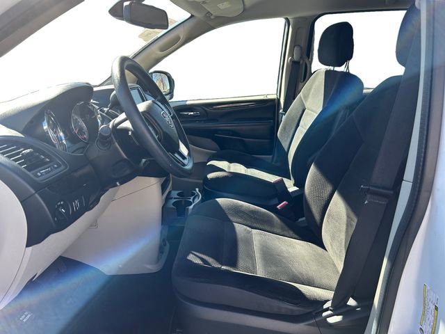 Used 2019 Dodge Grand Caravan SE w/ UConnect Hands-Free Group image 10