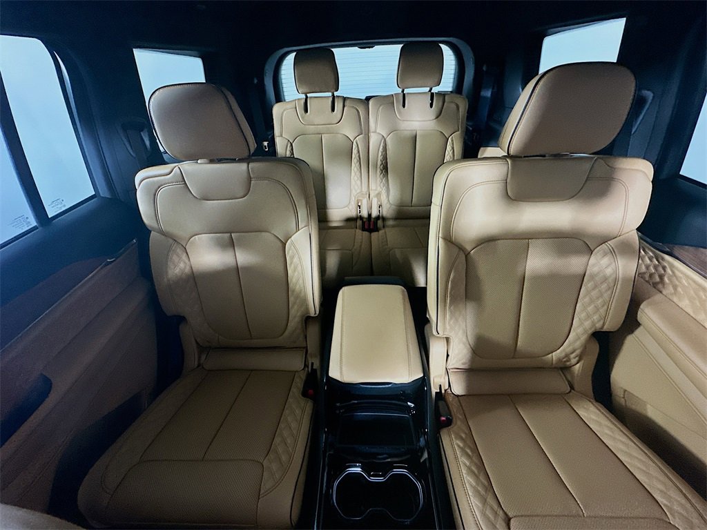 New 2025 Jeep Grand Cherokee L Summit image 10