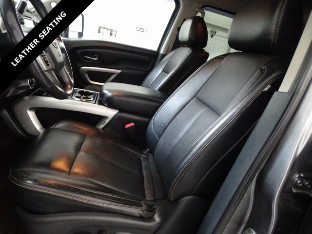 Used 2017 Nissan Titan SL w/ SL Towing Convenience Package image 2