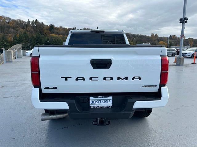 Used 2025 Toyota Tacoma TRD Off-Road image 4