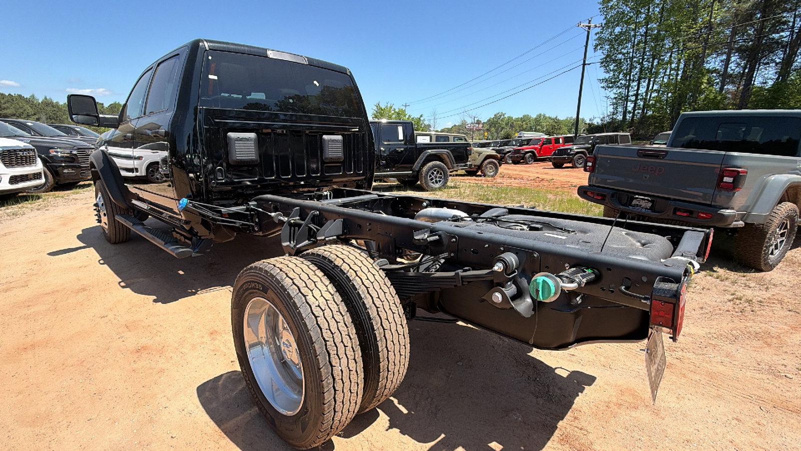 New 2026 RAM 5500 Tradesman w/ Chrome Appearance Group AWD/4WD image 10