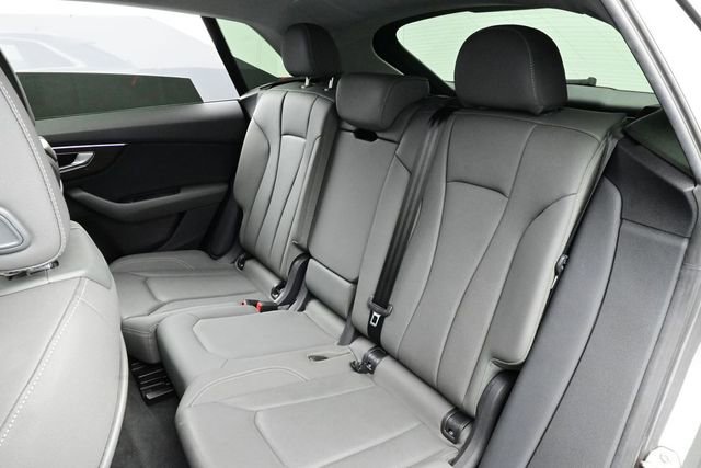 Used 2019 Audi Q8 Premium Plus w/ Premium Plus AWD/4WD image 13