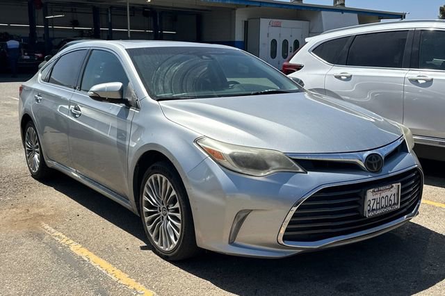 Used 2016 Toyota Avalon Limited w/ Toyota Safety Sense Package FWD image 2