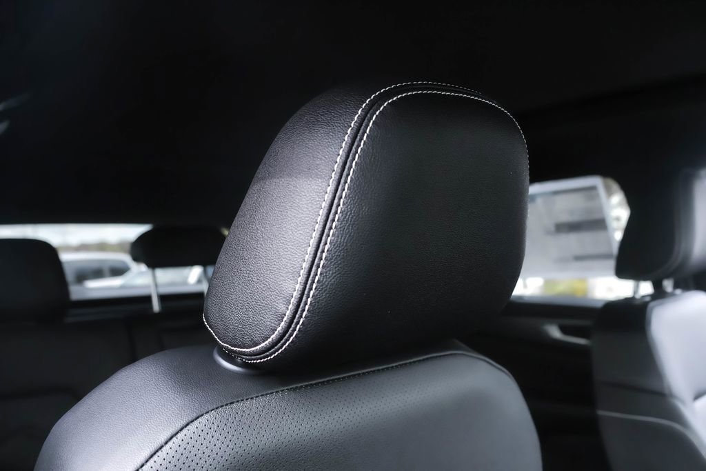 New 2026 Volkswagen Atlas Cross Sport SE image 42