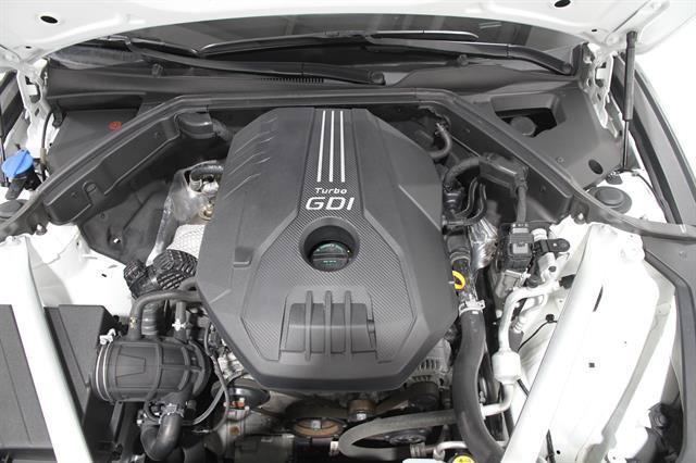 Certified 2022 Genesis G70 2.0T w/ Prestige Package AWD/4WD image 23