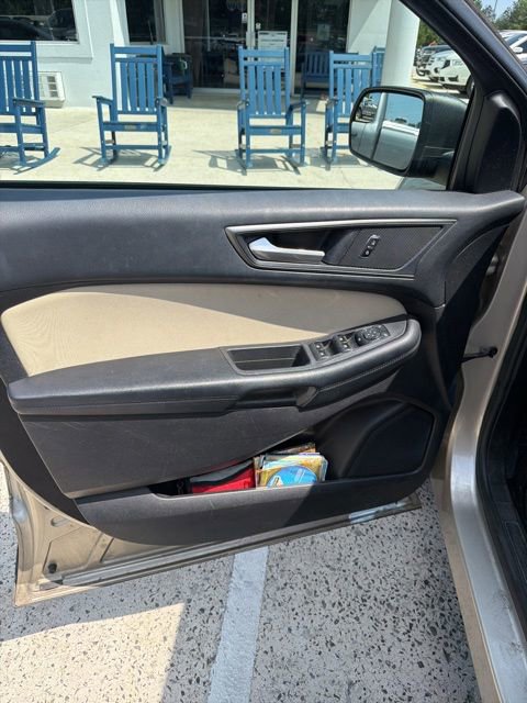 Used 2017 Ford Edge SE FWD image 22