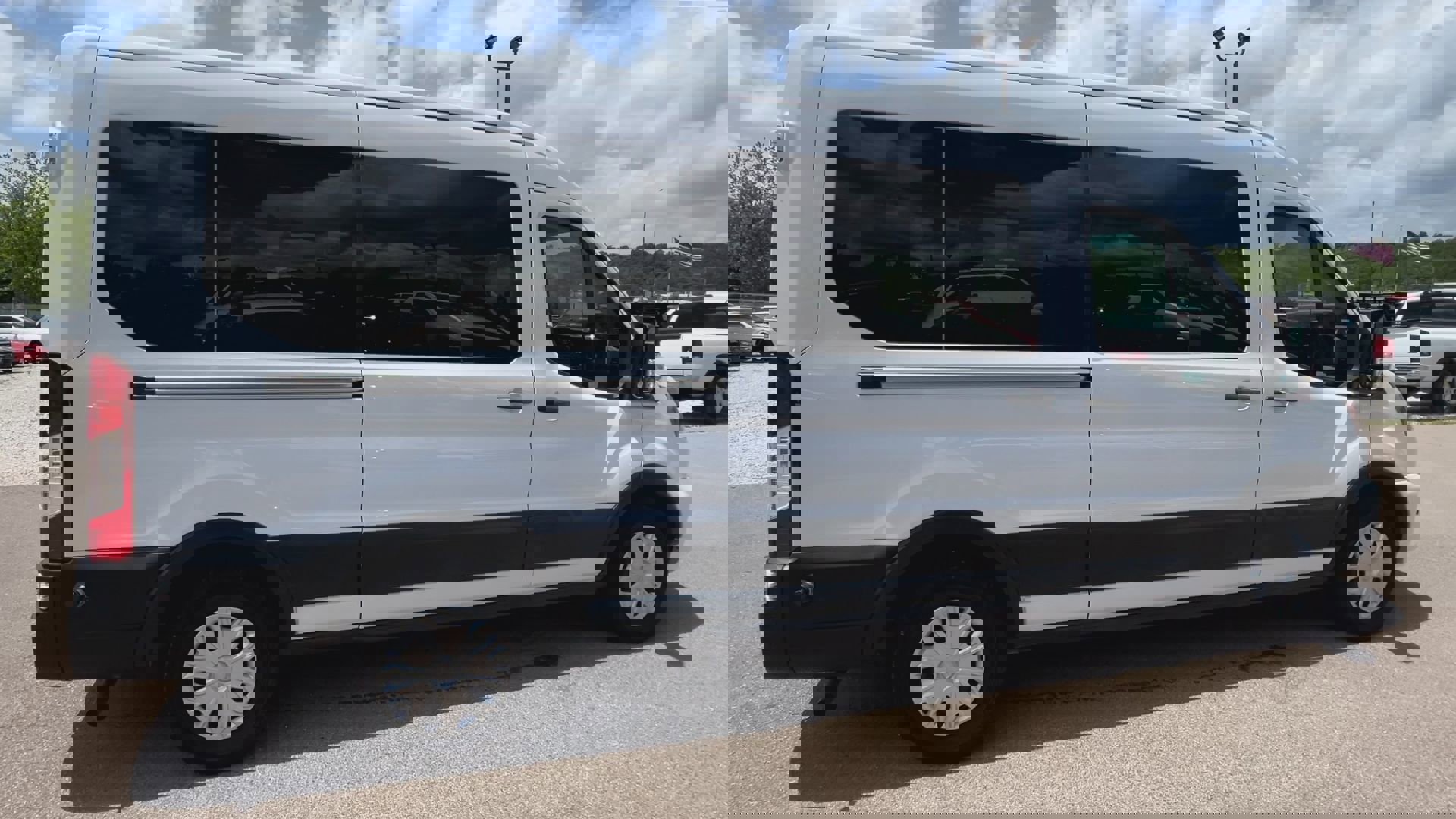 Used 2024 Ford Transit 350 XLT image 50