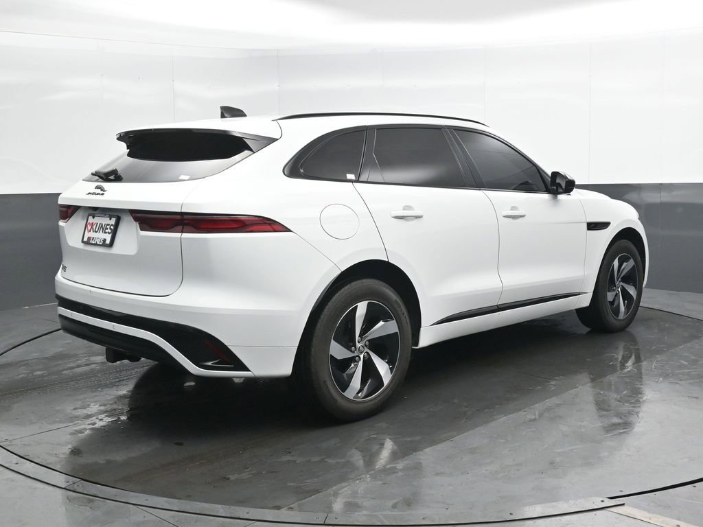 Used 2024 Jaguar F-PACE R-Dynamic S image 2