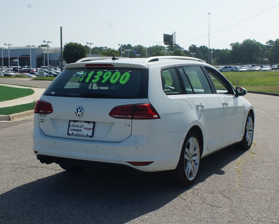Used 2017 Volkswagen Golf SE FWD image 13
