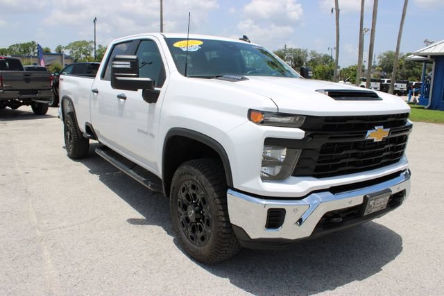 Used 2025 Chevrolet Silverado 2500 W/T w/ WT/CX Safety Package AWD/4WD image 15
