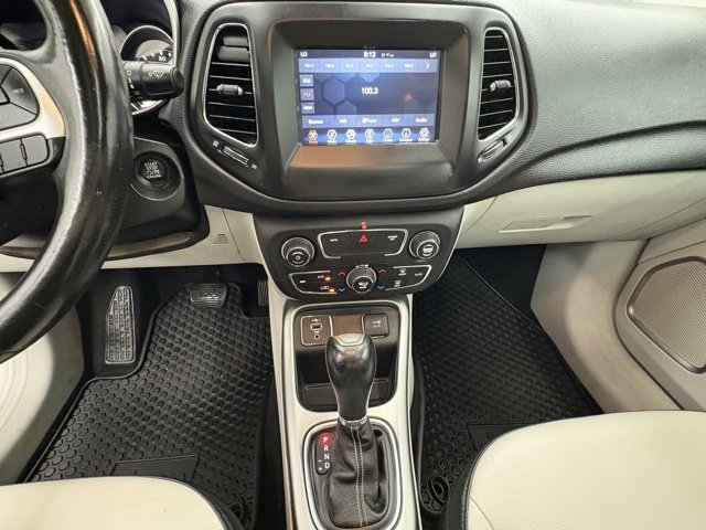 Used 2019 Jeep Compass Latitude image 19