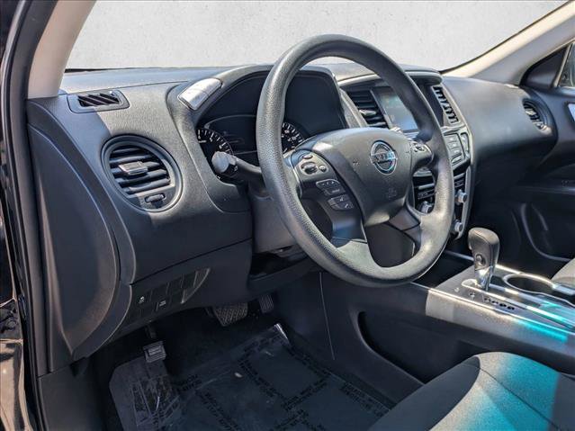 Used 2019 Nissan Pathfinder S FWD image 10