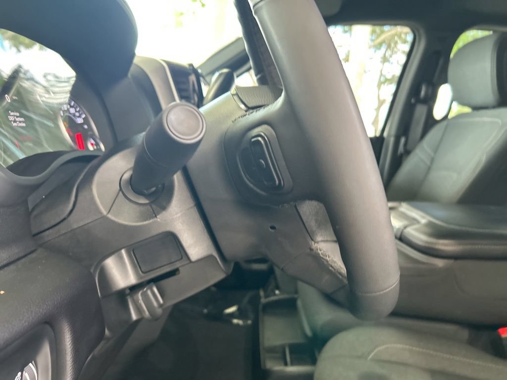 Used 2025 RAM 2500 Big Horn AWD/4WD image 45