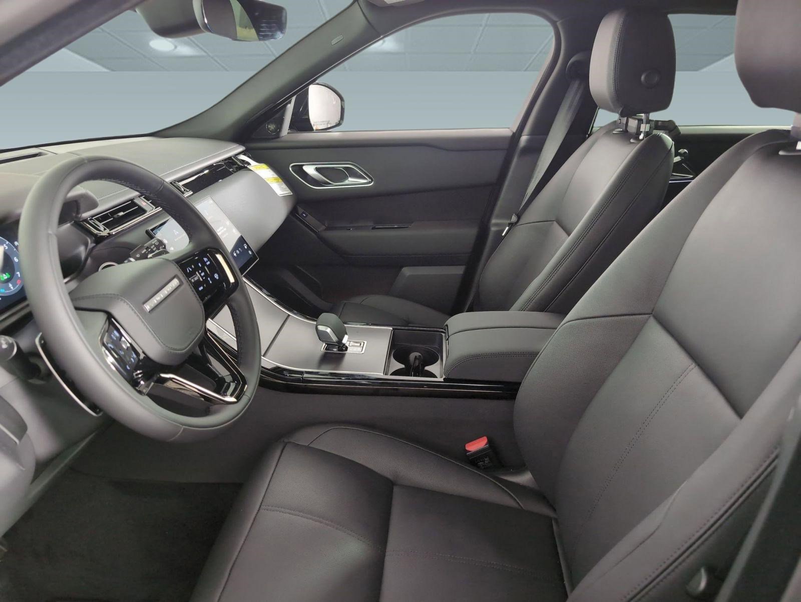 Used 2026 Land Rover Range Rover Velar Dynamic SE image 5