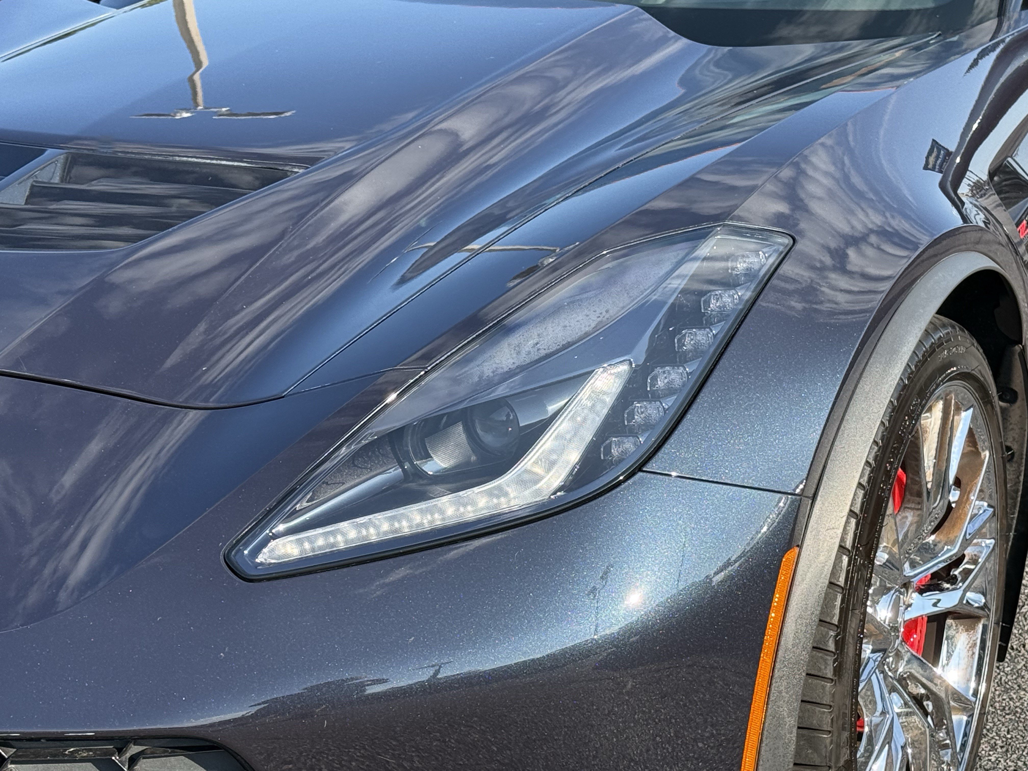 Used 2015 Chevrolet Corvette Z06 w/ 3LZ Preferred Equipment Group RWD image 6