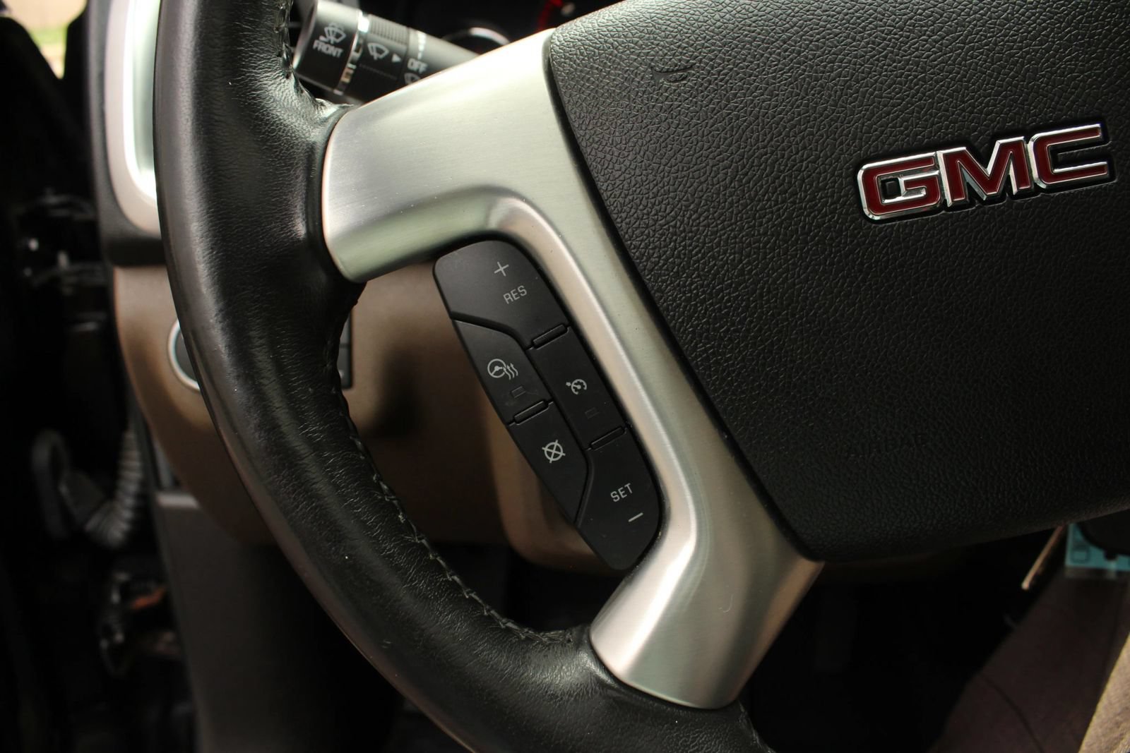 Used 2017 GMC Acadia Limited SLT AWD/4WD image 30