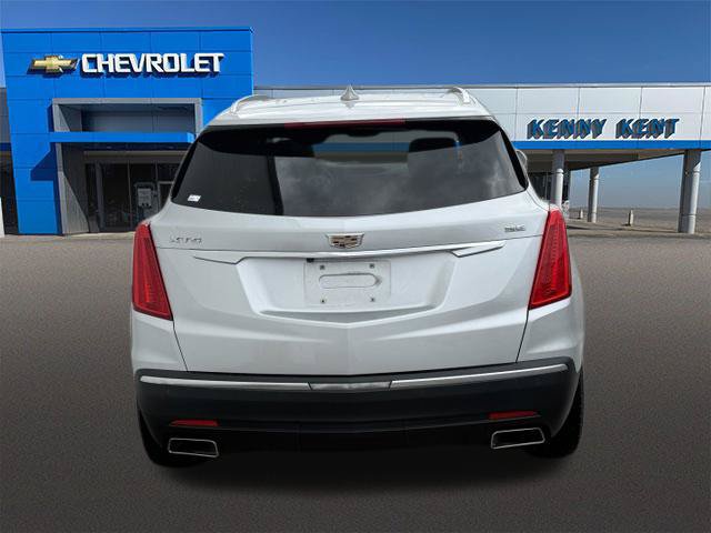 Used 2017 Cadillac XT5 Luxury w/ Driver Awareness Package FWD image 9