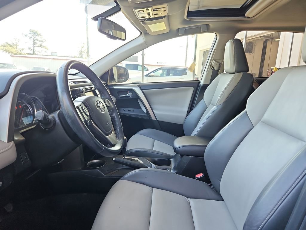 Used 2014 Toyota RAV4 Limited FWD image 21