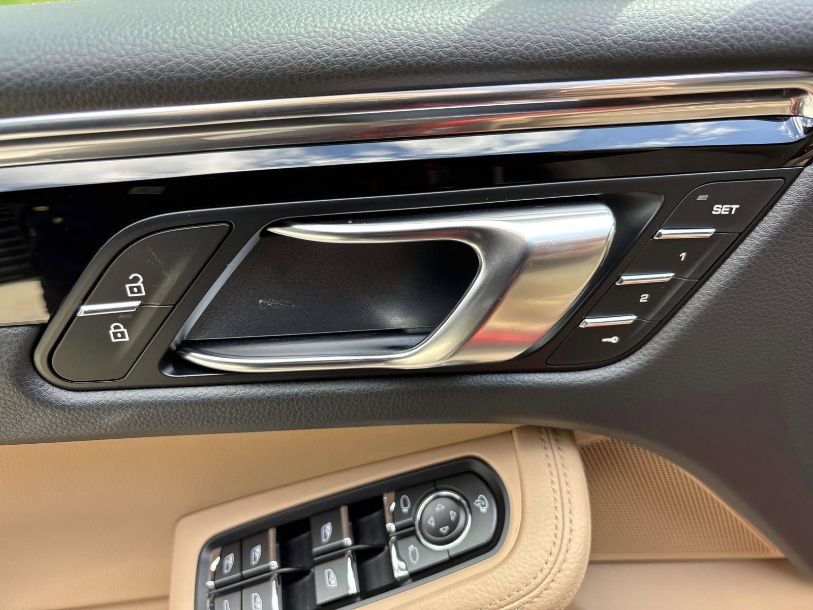 Used 2026 Porsche Macan image 23