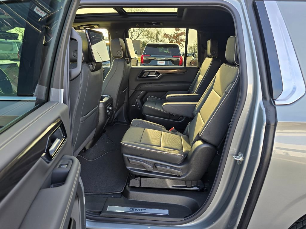 New 2026 GMC Yukon XL Elevation image 26