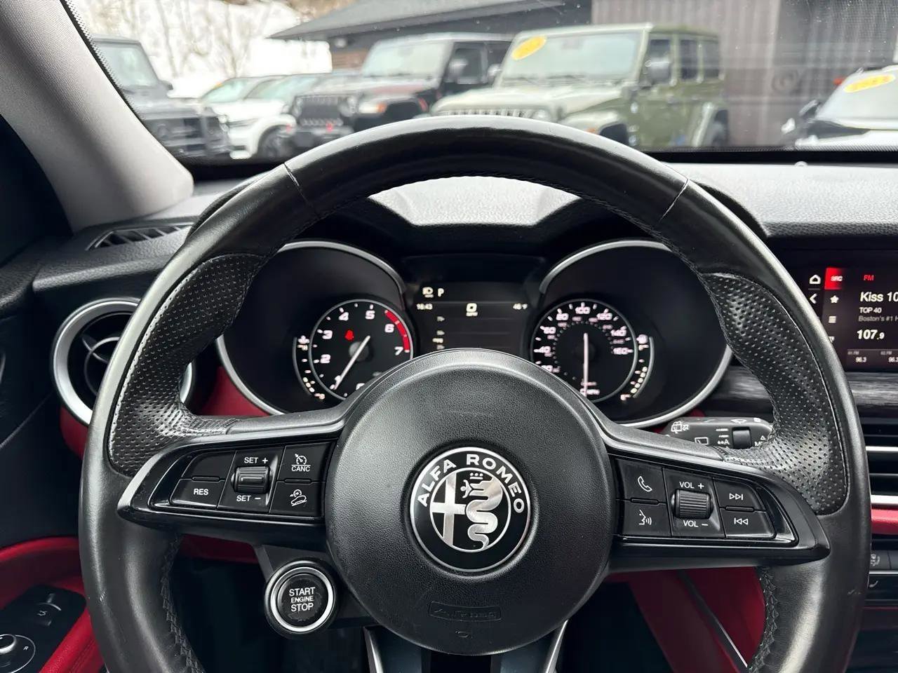 Used 2020 Alfa Romeo Stelvio AWD w/ Nero Edizione image 38