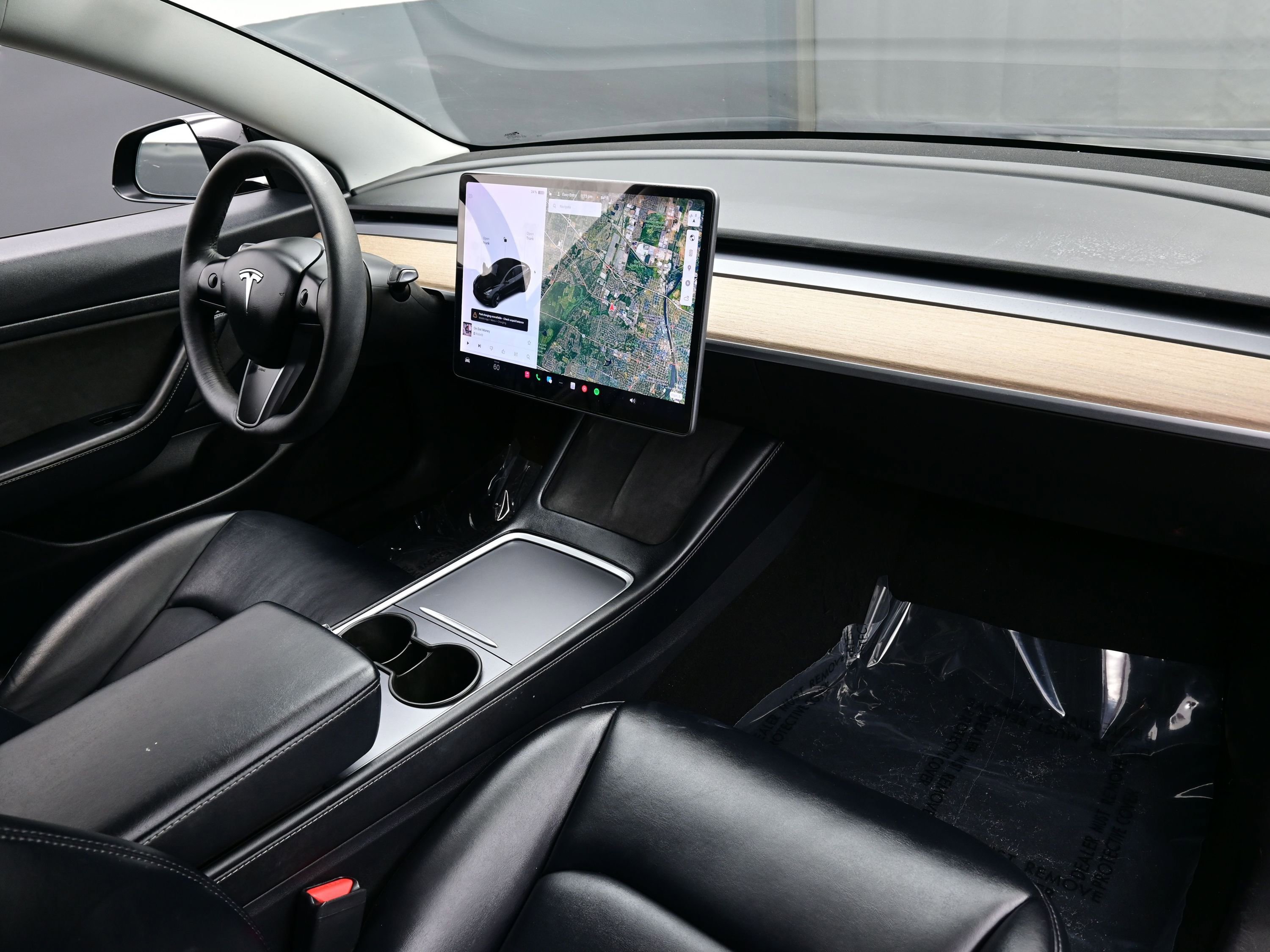 Used 2021 Tesla Model 3 Standard Range Plus image 13