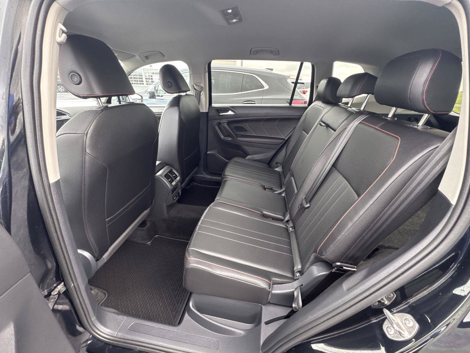 Used 2024 Volkswagen Tiguan Wolfsburg Edition AWD/4WD image 9