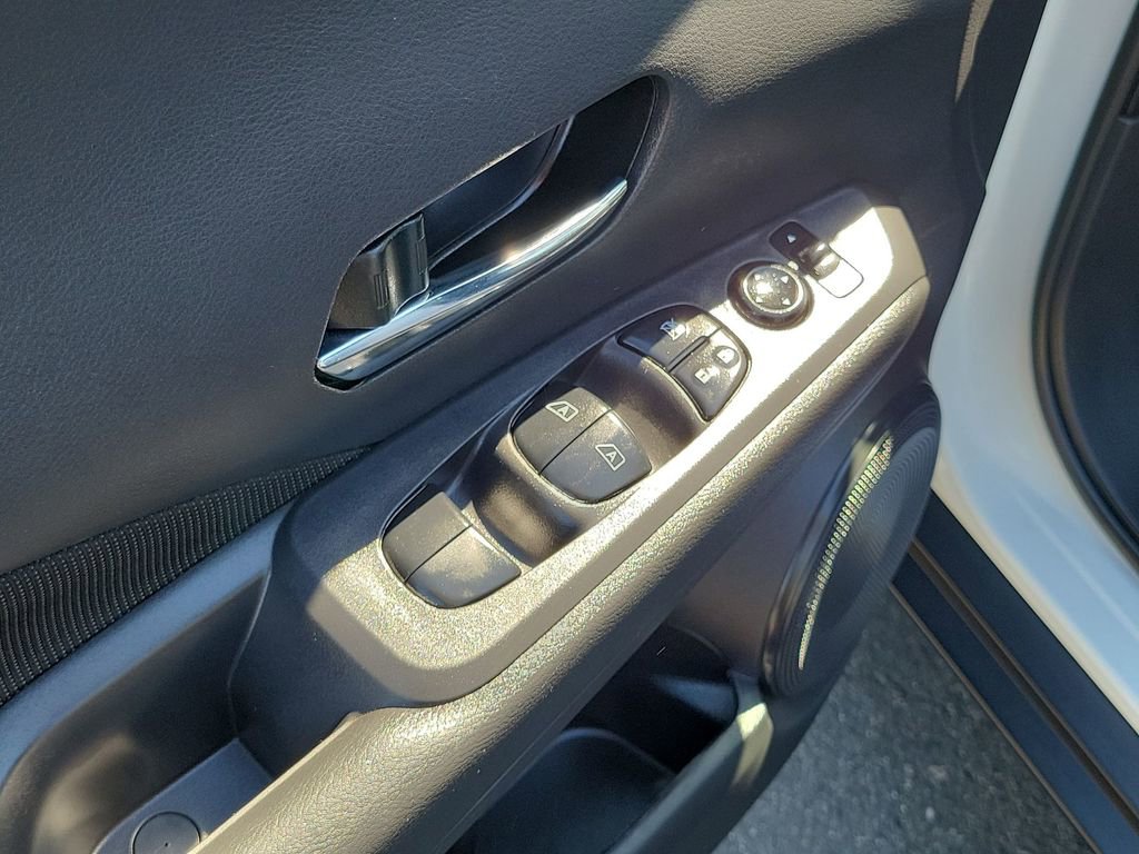 Used 2023 Nissan Kicks SV FWD image 21